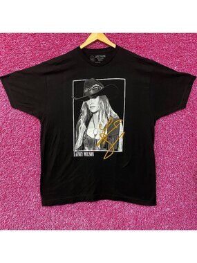 Lainey Wilson Whirlwind World Tour Graphic T-Shirt 2XL